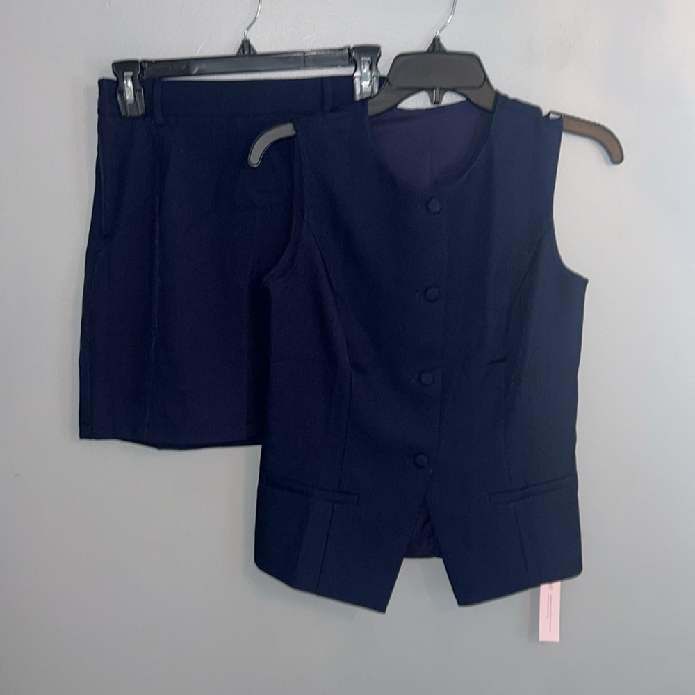 Casly Lamiit Two Piece Blazer/Skirt Outfit - Picture 4 of 7